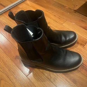 Universal Thread Ankle Boots- size 9